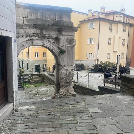 Richard'S Bow House Villa Trieste Bagian luar foto