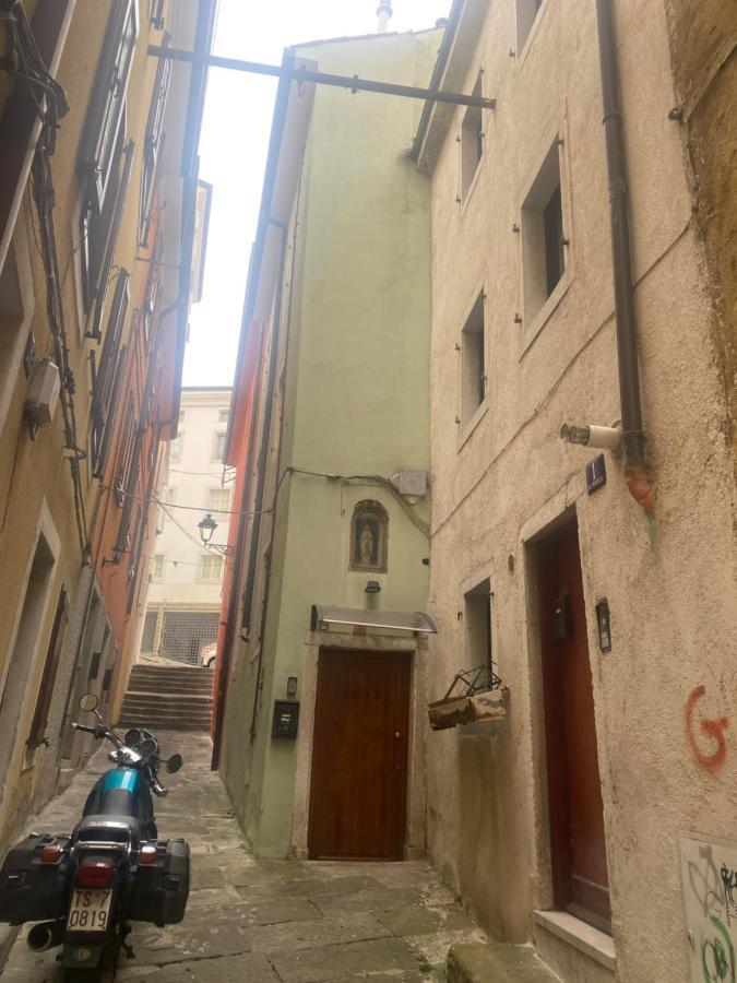 Richard'S Bow House Villa Trieste Bagian luar foto