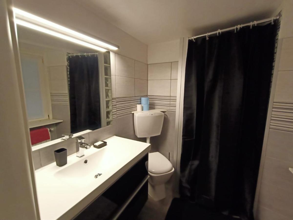Richard'S Bow House Villa Trieste Bagian luar foto